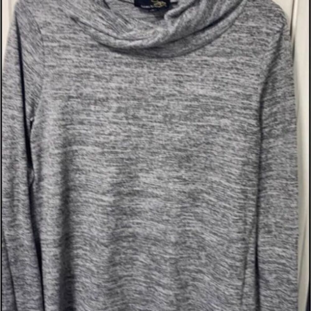 - Suzanne betro black and‎ white casual top size med - Picture 3 of 3